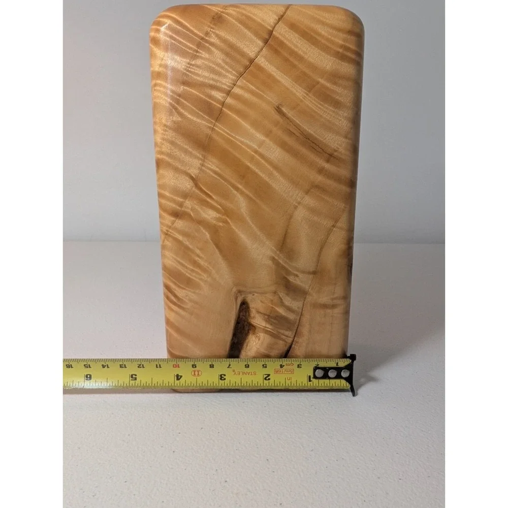 N/A handcrafted figured